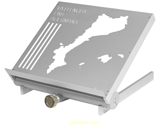 ATRIL FARISTOL CATALÀ la llengua ens agermana paissos catalans. ARTISTA Pere Casanovas. Aluminio/oro