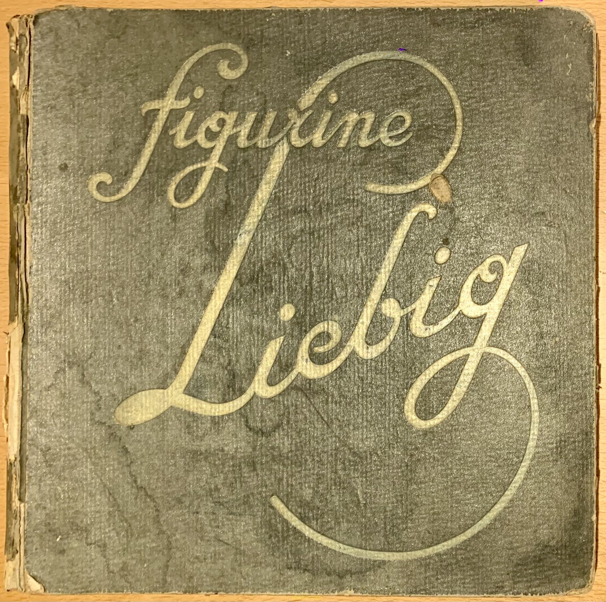ALBUM FIGURINE LIEBIG 240 CROMOS