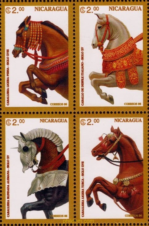 CABALLOS DE GUERRA Y PARADA