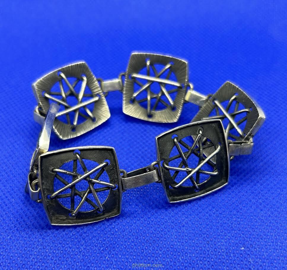 Antigua Pulsera de plata , Diametro: 6.5cm Peso: 28,8 gramos
