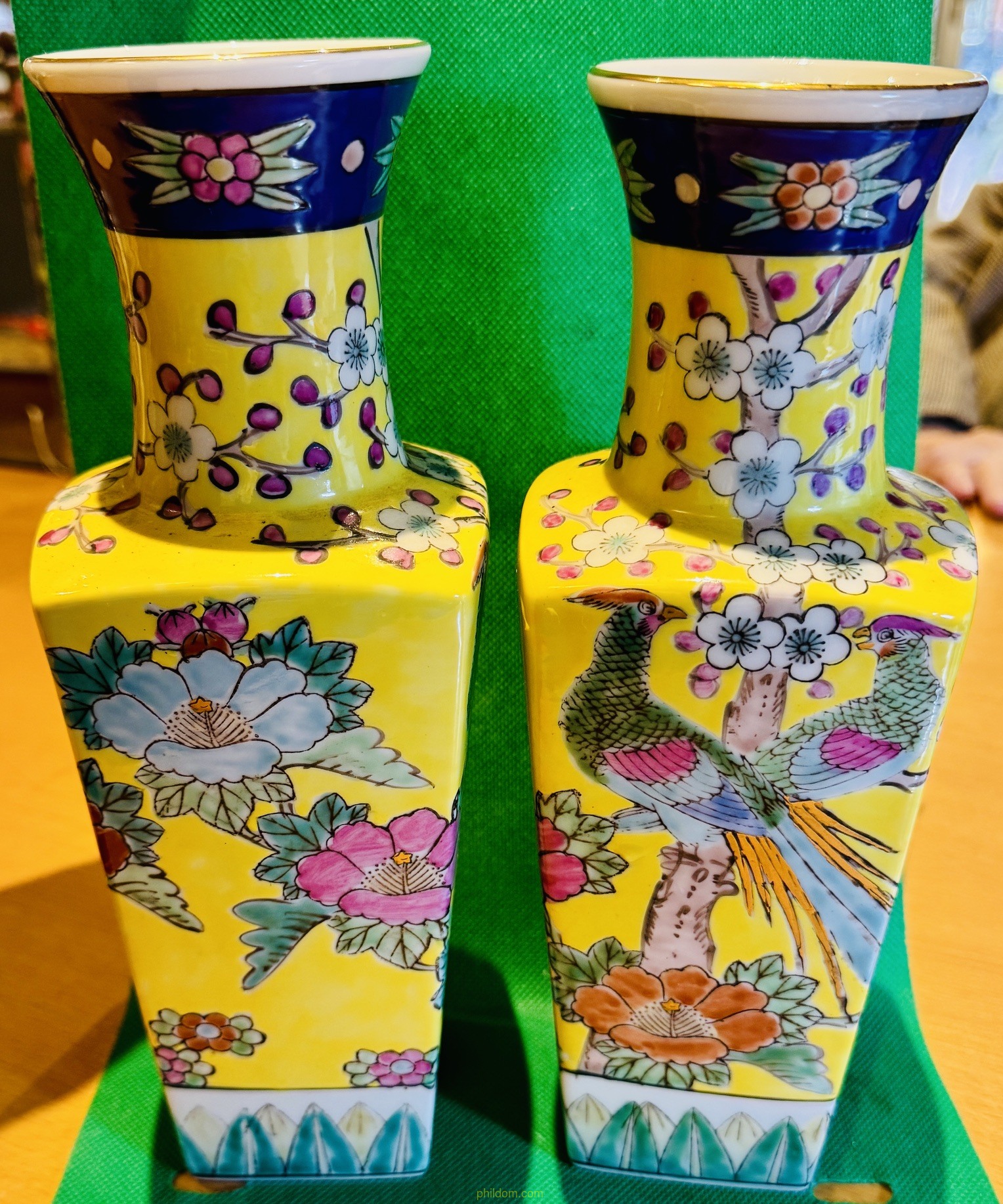 PAREJA DE JARRONES CHINOS PORCELANA JAPONESA NIPPON TOKUSE