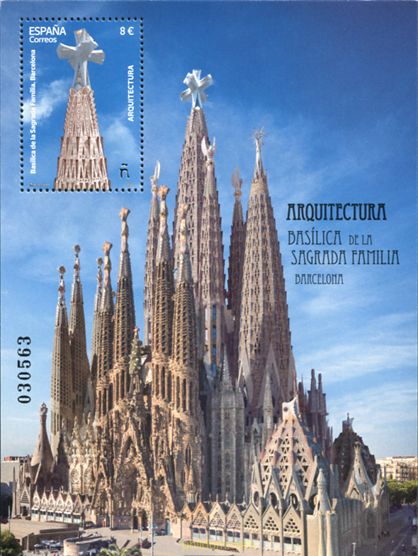 ARQUITECTURA. BASíLICA DE LA SAGRADA FAMILIA.